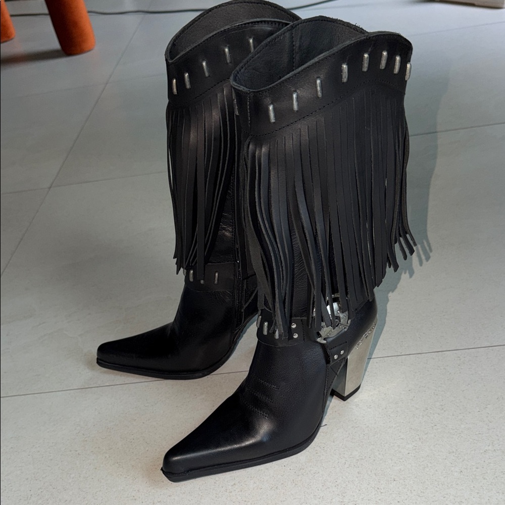 Fringe Western Heeled Booties in Black